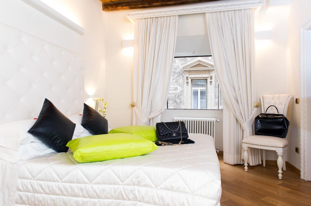 Domus Spagna Capo Le Case โรม ภายนอก รูปภาพ