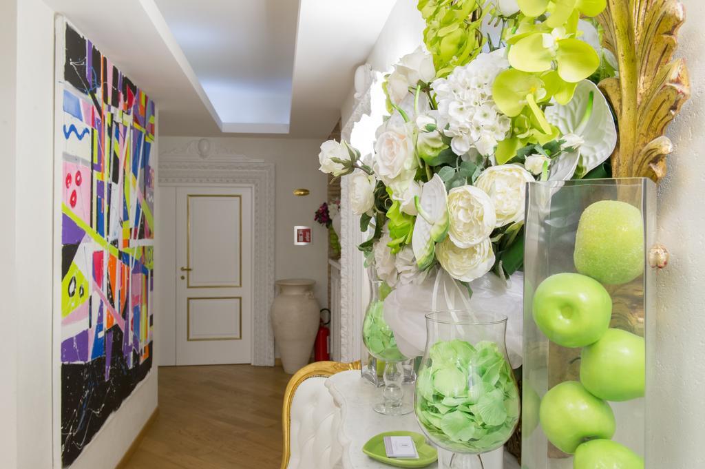 Domus Spagna Capo Le Case โรม ภายนอก รูปภาพ