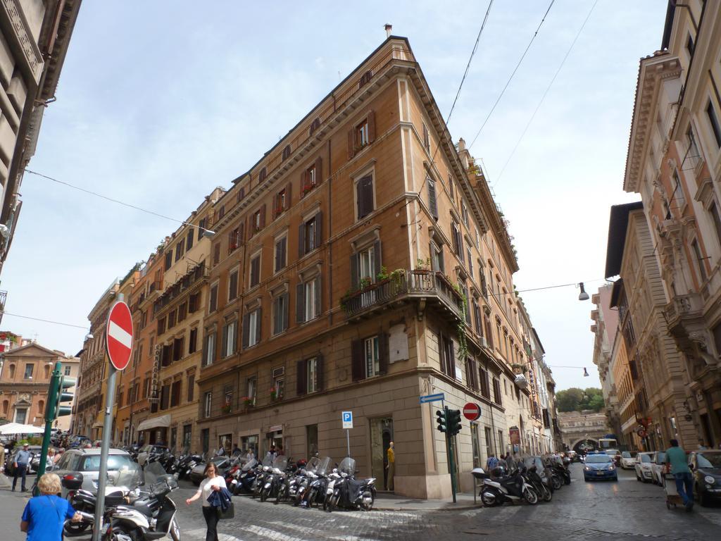 Domus Spagna Capo Le Case โรม ภายนอก รูปภาพ